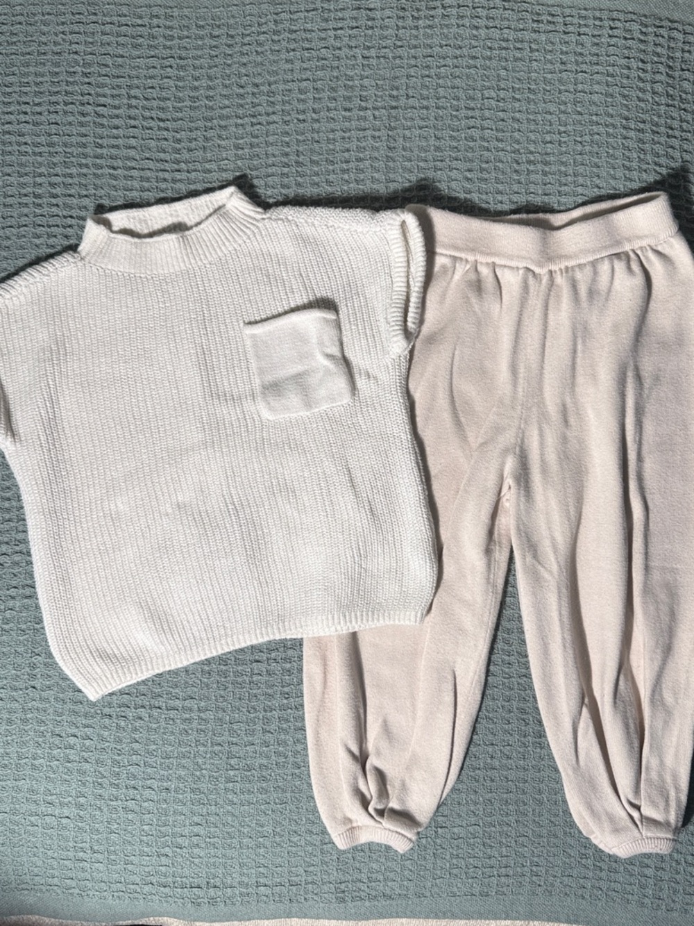 Grayson Mini Toddler Girls'
Sweater Set - Beige 3Т: Midweight Knit Cotton